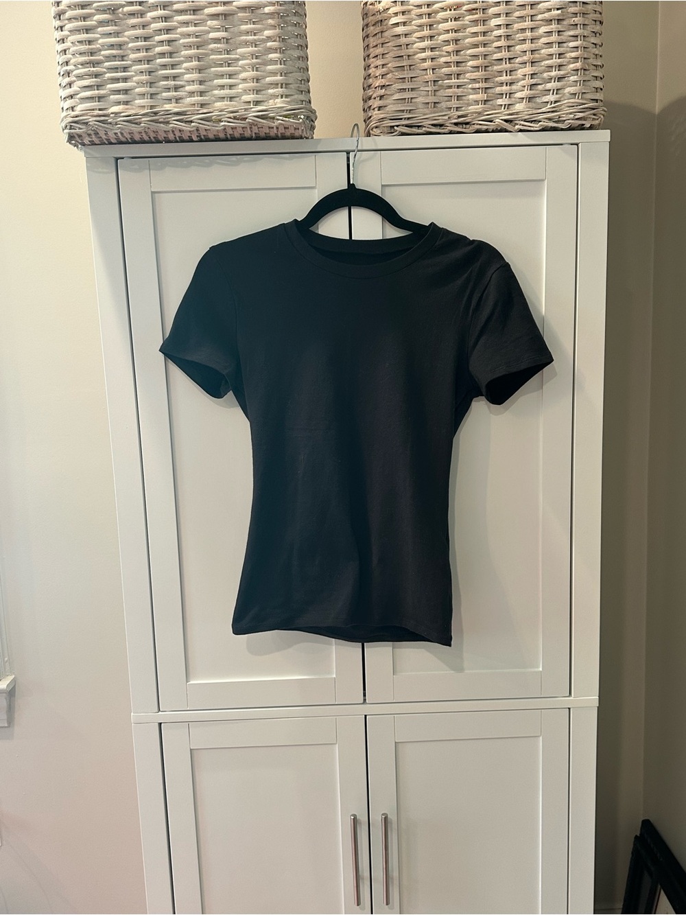 Abercrombie & Fitch Classic Black Short-Sleeve Women's Tee